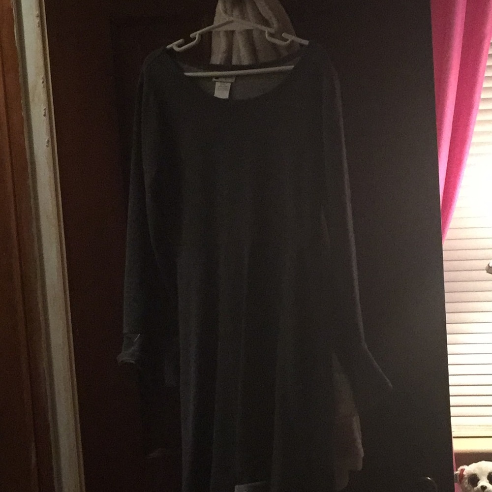 I am selling a kids dress from jc penny
